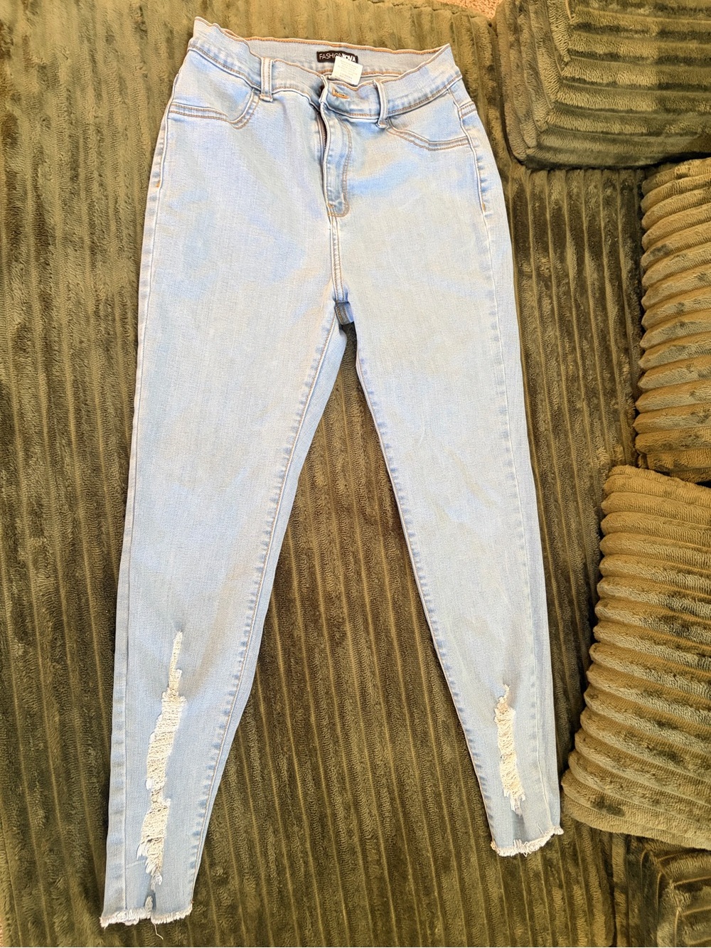 Size 11 Fashion Nova Jeans Denim - Multiple Washes - Picture 4 of 6
